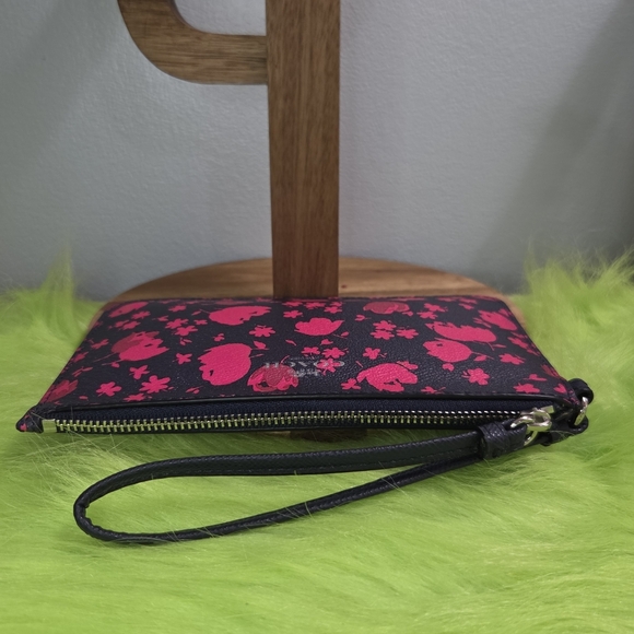 Coach Wristlet in Midnight Blue & Pink Ruby Sienna Rose print NWOT - Picture 11 of 13